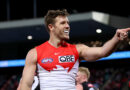 Swans win a thriller against Collingwood to keep their premiership hopes alive