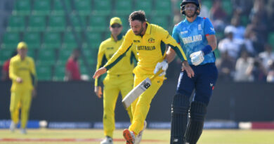 Australia v England LIVE updates: Late Marnus wickets help Australia as England makes 8-351