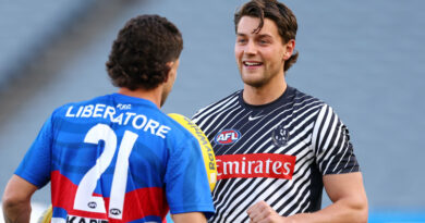 AFL 2025 round two LIVE: Bulldogs take on Collingwood in milestone game for the red, white and blue